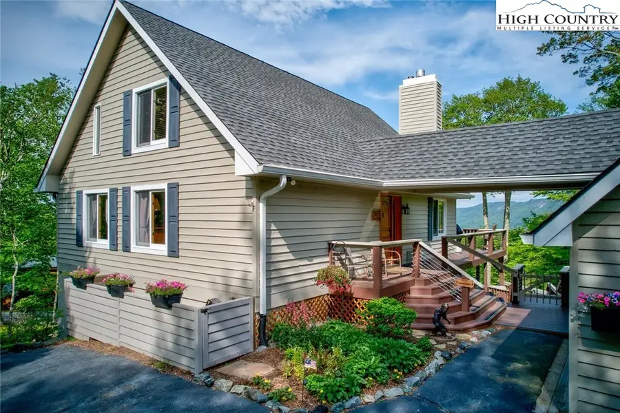 569 Shelter Rock Circle, Sugar Mountain, NC 28604 - Image #2