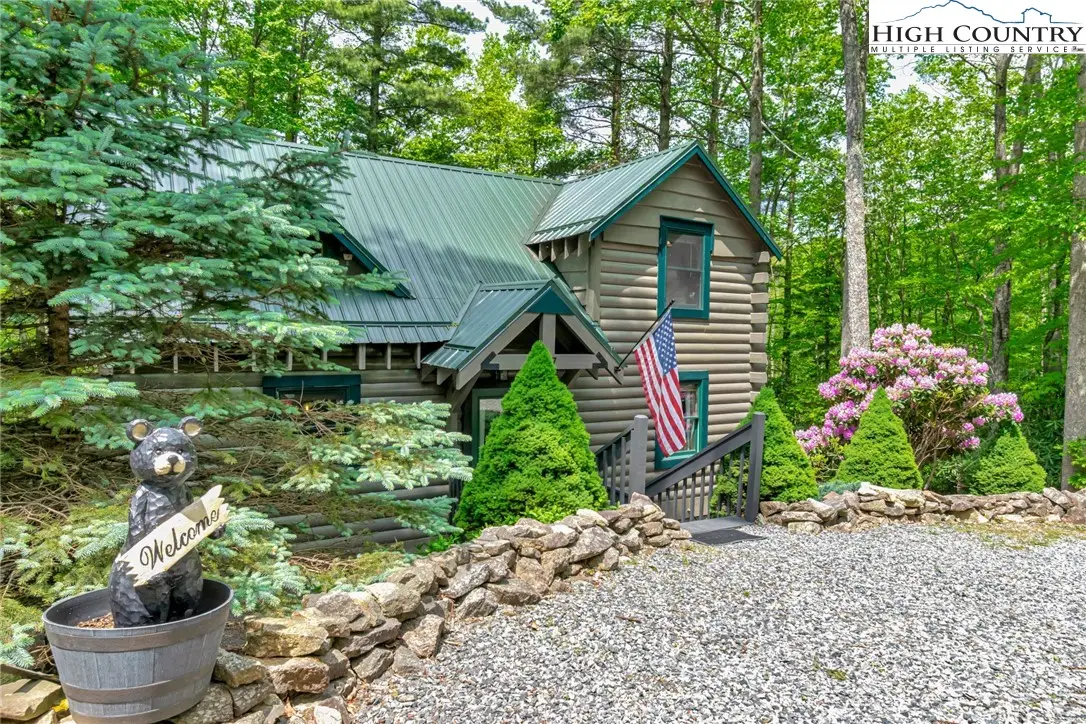 137 Teaberry + Cottage+ Lot Trail, Beech Mountain, NC 28604 - Image #1