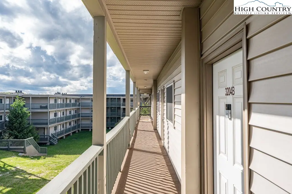 301 Pinnacle Inn Road #3204B, Beech Mountain, NC 28604 - Image #1