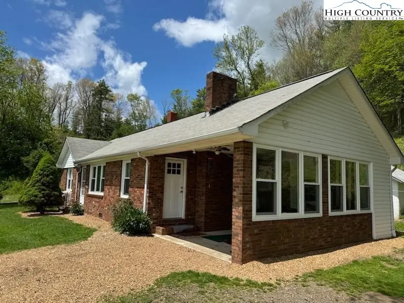 10697 Nc Highway 88 E, Laurel Springs, NC 28644 - Image #2