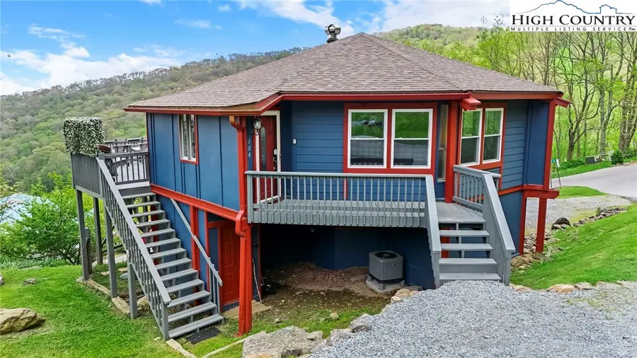 104 Longview Court, Seven Devils, NC 28604 - Image #3