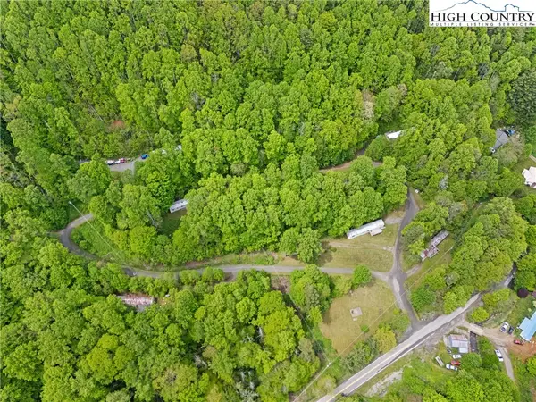 122 Poplar Creek Estates Drive, Todd, NC 28684