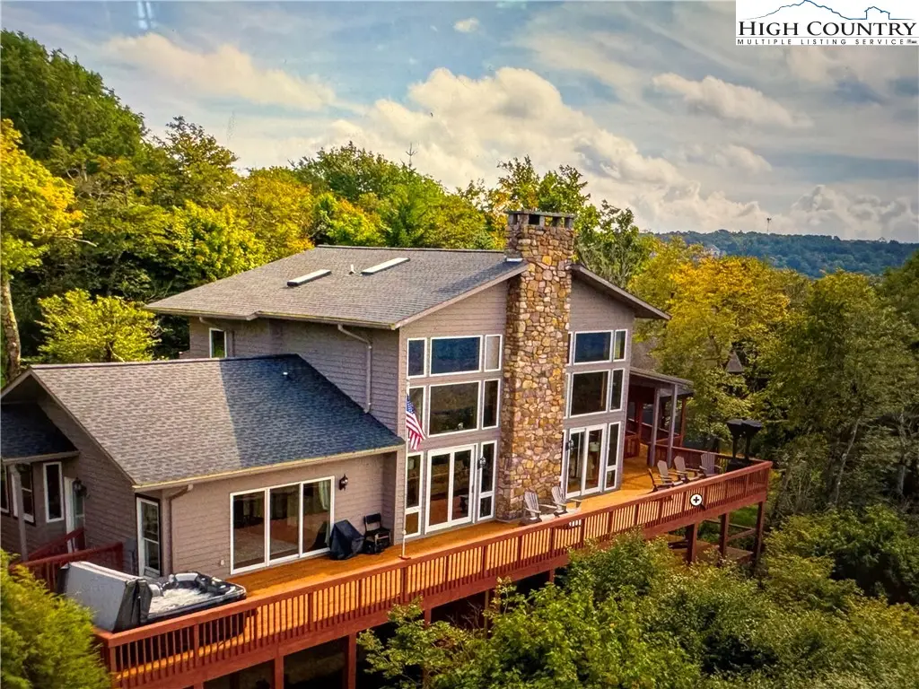 200 Summit Lodge Rd + Guest Chalet, Beech Mountain, NC 28604 - Image #1