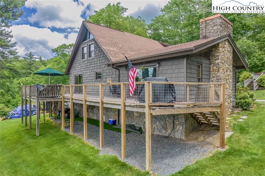 183 Windshaken Lane, Newland, NC 28657 - Image #2
