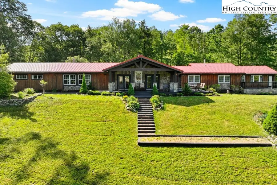 26 Deer Run Lane, Banner Elk, NC 28604 - Image #3