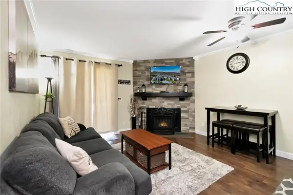 301 Pinnacle Inn Road #3230, Beech Mountain, NC 28604