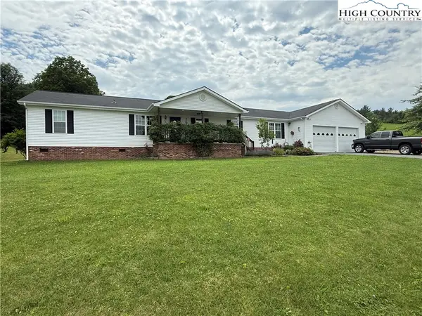 221 Old Cranberry Street, Newland, NC 28657