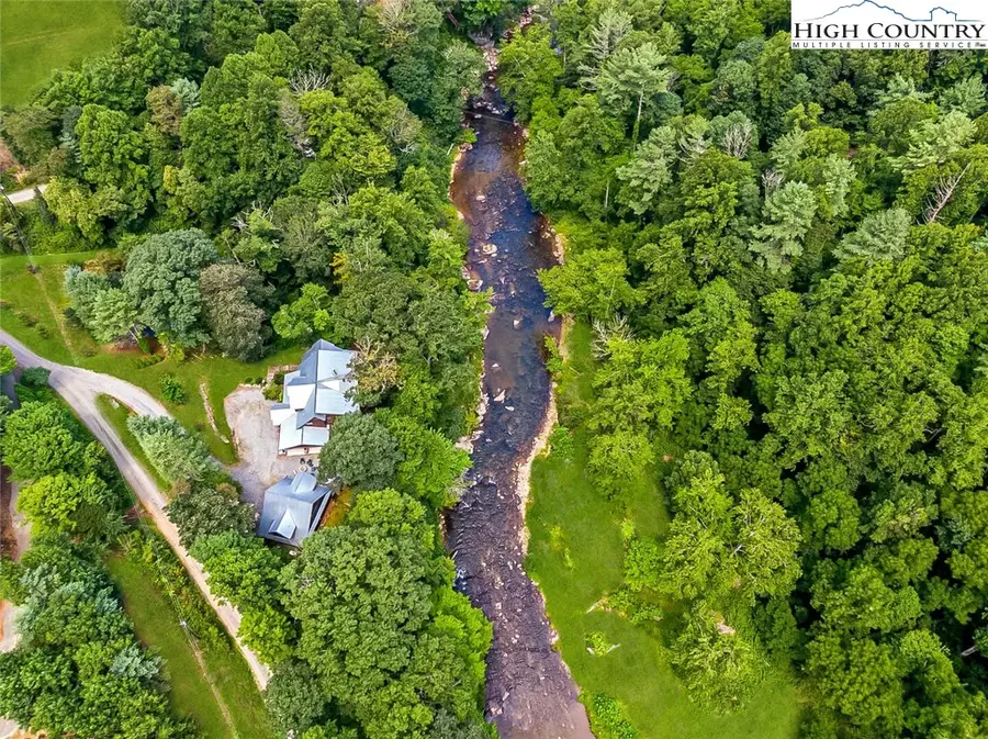 597 Auborn Trivette Road, Sugar Grove, NC 28679 - Image #3