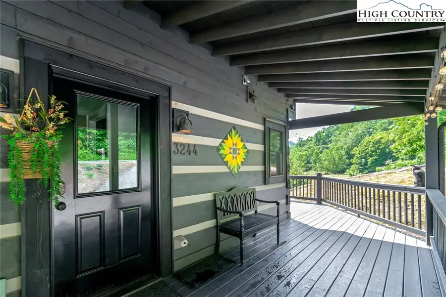 3244 Old Us Highway 421, Vilas, NC 28692 - Image #2