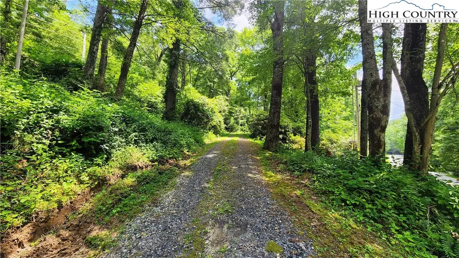 6357 Gingercake Road, Newland, NC 28657 - Image #3