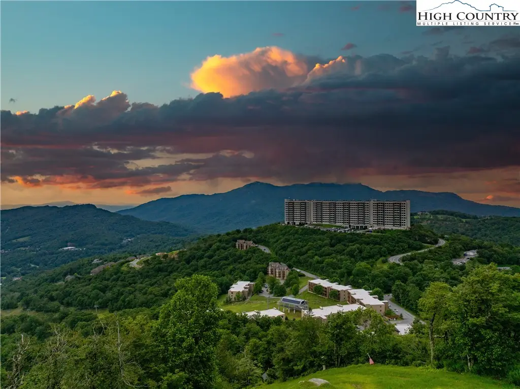 303 Sugar Top Drive #3226, Sugar Mountain, NC 28604 - Image #1