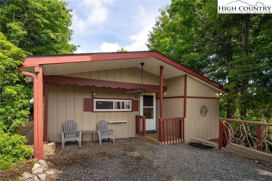 335 Snowshoe Loop, Newland, NC 28657 - #1