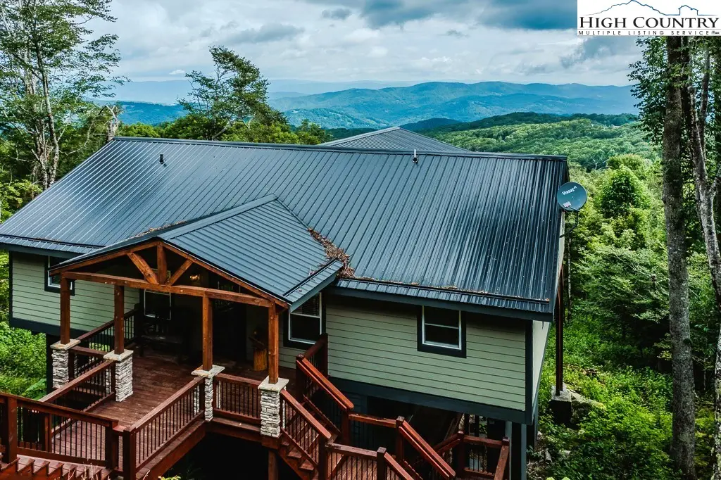 128 Hawthorn Road, Beech Mountain, NC 28604 - Image #1