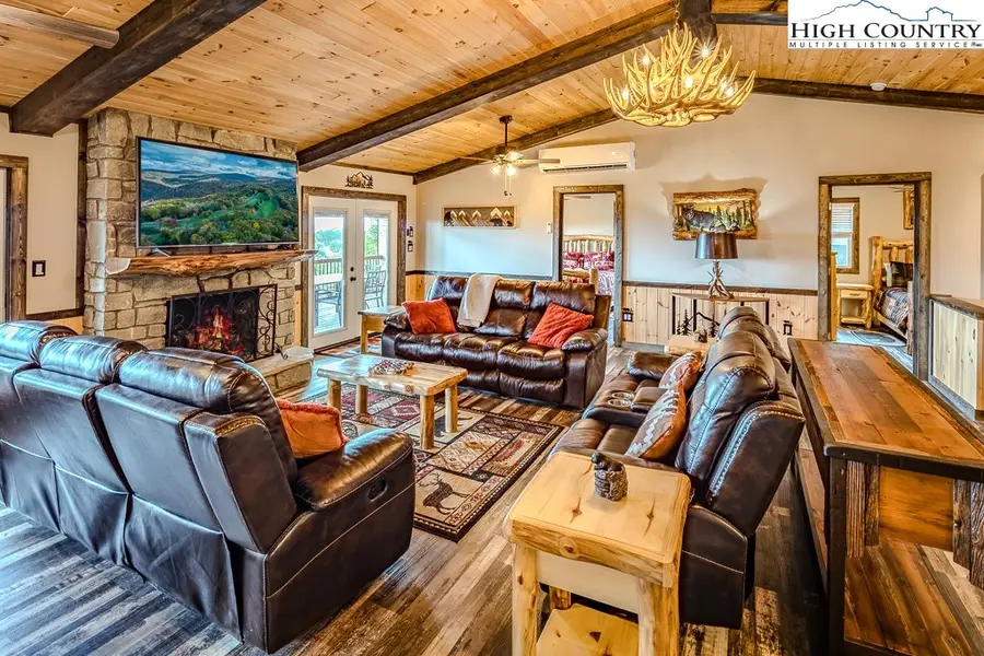 128 Hawthorn Road, Beech Mountain, NC 28604 - Image #3