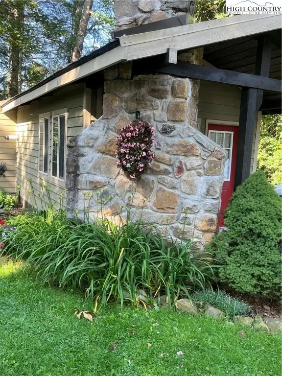 80 Pine Valley Road, Newland, NC 28657 - Image #3