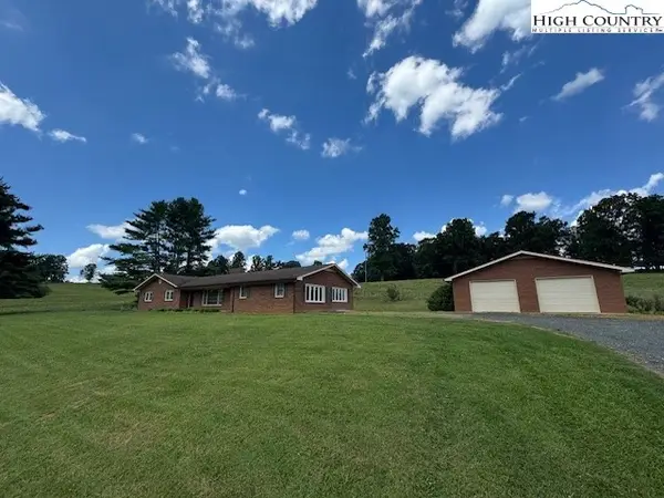 427 J E Gentry Road, Jefferson, NC 28640