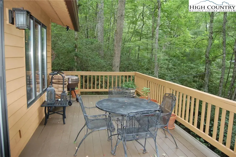 25 Poke Road, Newland, NC 28657 - Image #2