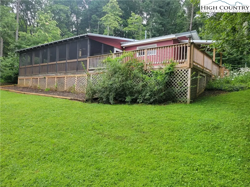 211 Parkway Lane, Sparta, NC 28675 - Image #1