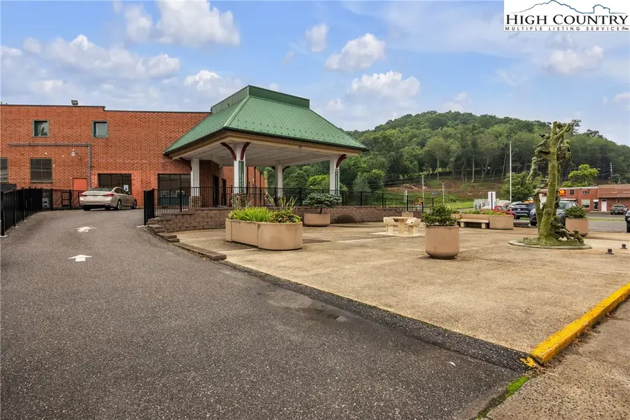 201 Jefferson Station Place #201, West Jefferson, NC 28694 - Image #3