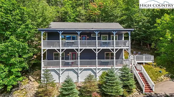 114 W Blueberry Lane, Beech Mountain, NC 28604
