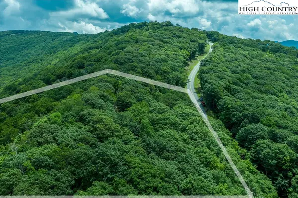 L-64 Eagles Nest Trail, Banner Elk, NC 28604