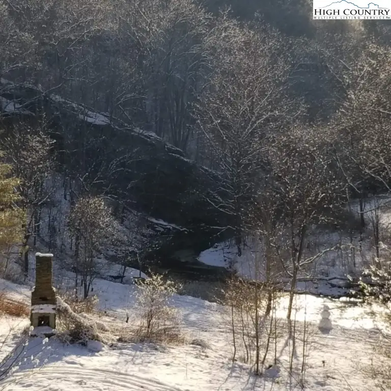 9464 N Nc 16 Highway, Grassy Creek, NC 28631 - Image #3