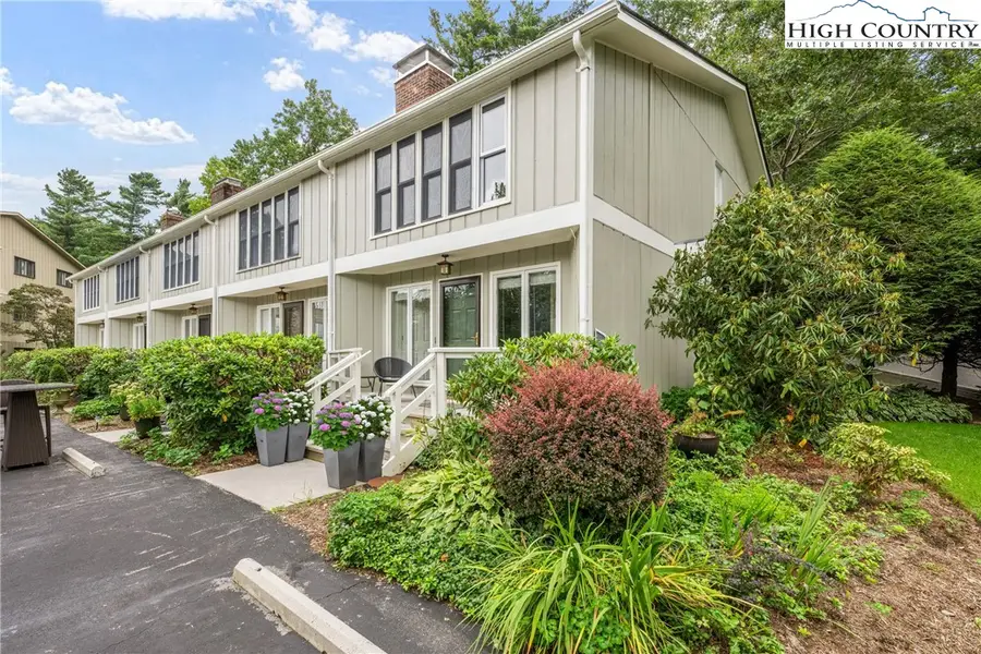 123 Pinnacle Avenue #1, Blowing Rock, NC 28605 - Image #2