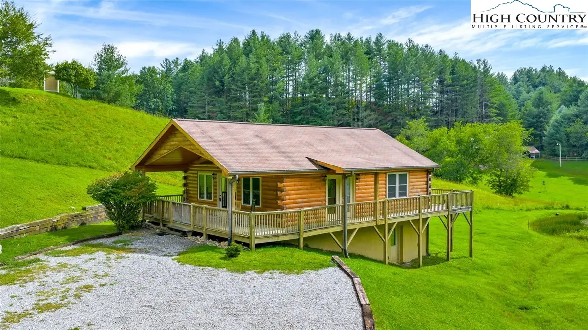 637 River Country Road, Piney Creek, NC 28663 - Image #1