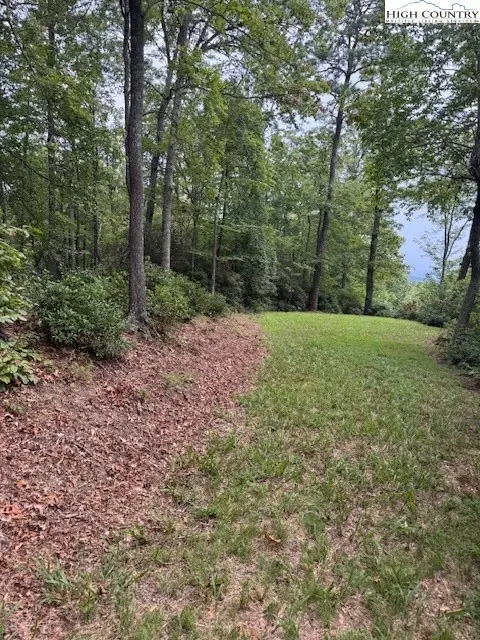 72 Rodeo Drive Drive, Ferguson, NC 28624