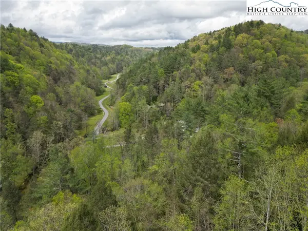 10 Cabin Ridge Road, Ferguson, NC 28624