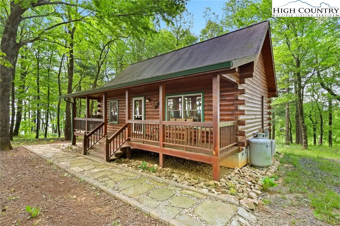 151 Cascade Drive, Purlear, NC 28665 - Image #1