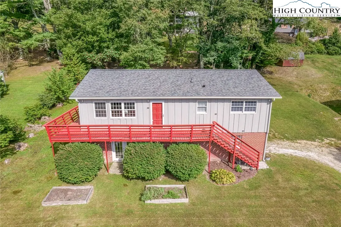 165 Apache Street, Newland, NC 28657 - Image #1