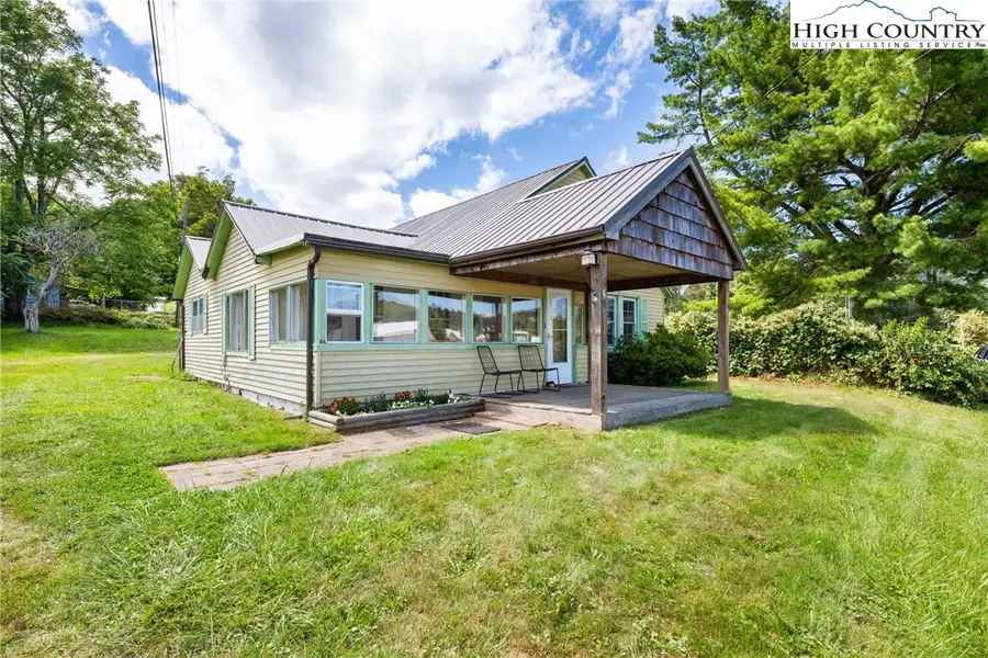 169 Railroad Street, Newland, NC 28657 - Image #2