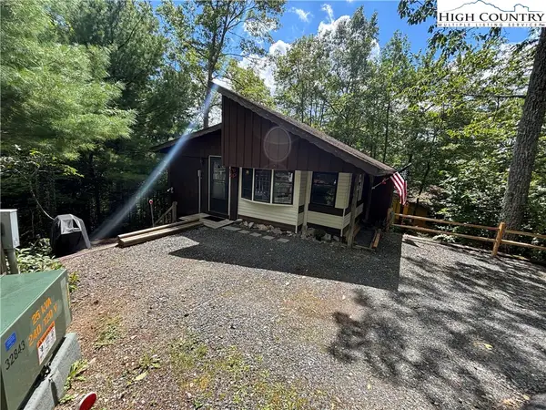 140 Ash Loop, Newland, NC 28657