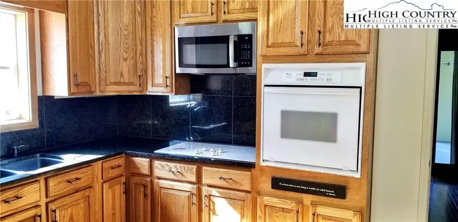 1371 West Buffalo Rd Highway, West Jefferson, NC 28694 - Image #3