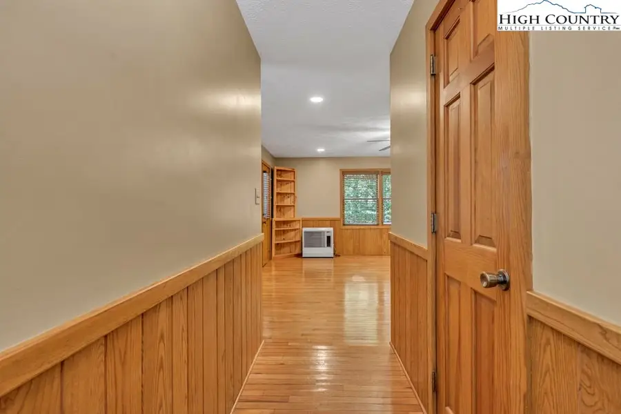 450 Astor Cook Road, Blowing Rock, NC 28605 - Image #3