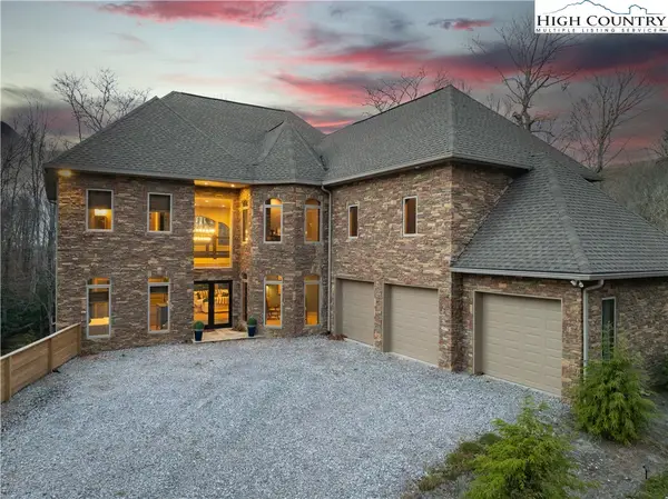 216 Greenbriar Road, Beech Mountain, NC 28604