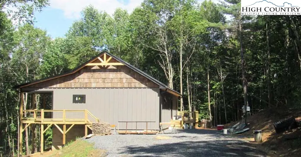 321 Shady Oak Lane, West Jefferson, NC 28694 - Image #1