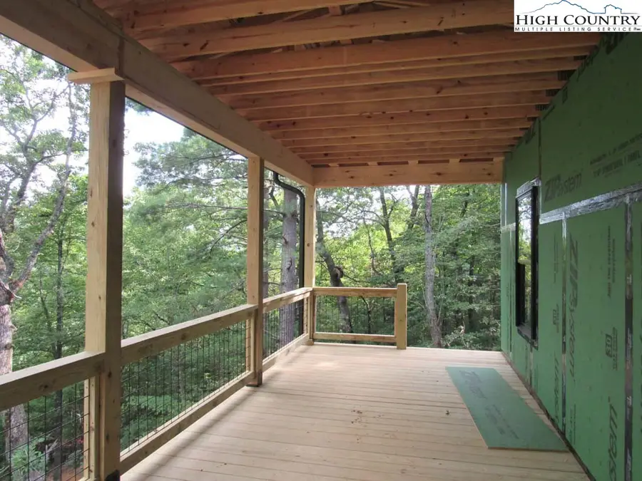 321 Shady Oak Lane, West Jefferson, NC 28694 - Image #2