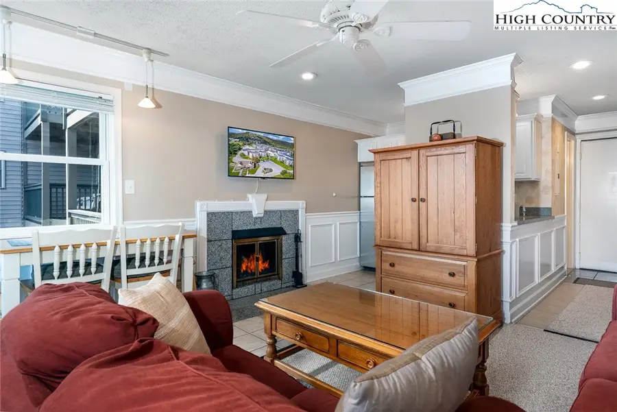 301 Pinnacle Inn Road #1203, Beech Mountain, NC 28604 - Image #2