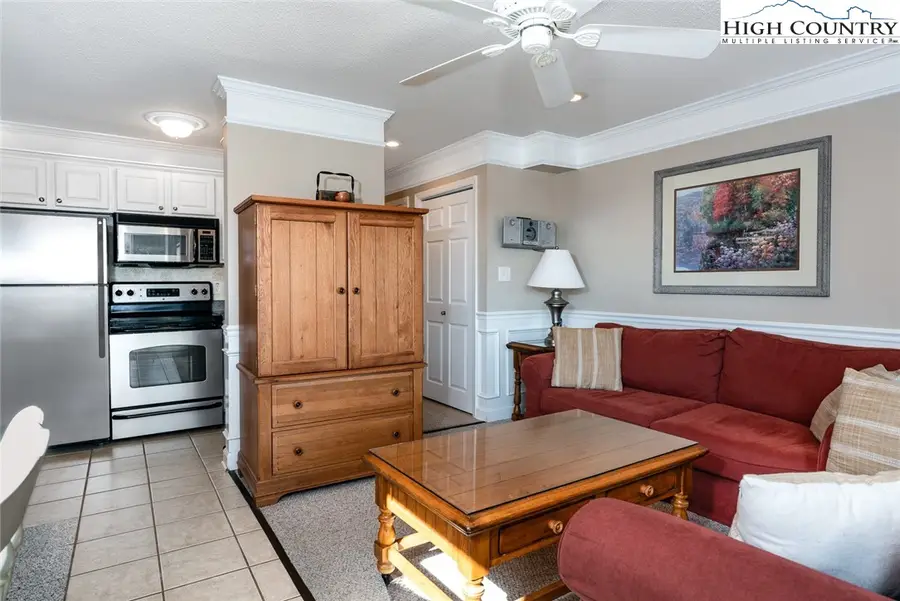 301 Pinnacle Inn Road #1203, Beech Mountain, NC 28604 - Image #3