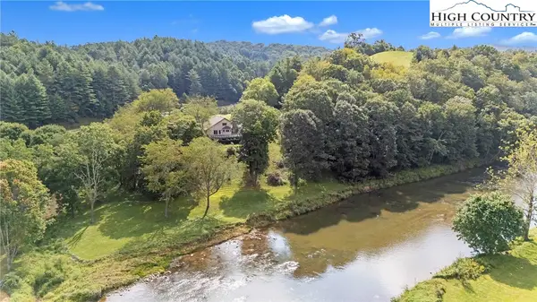 1515 Clifton Road, Crumpler, NC 28617