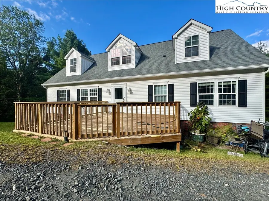 449 Meadow Ridge Drive, Jefferson, NC 28640 - Image #3