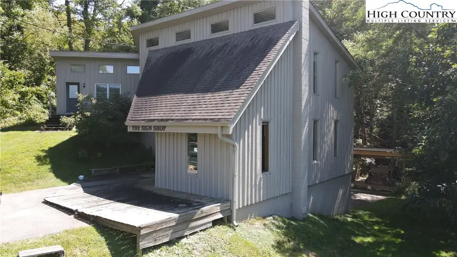 297 Old Turnpike Nw Road, Banner Elk, NC 28604 - Image #3