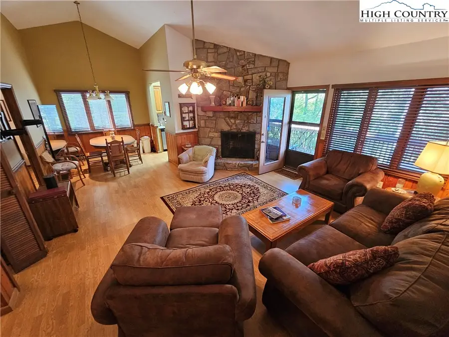 109 Foxgrape Hollow, Beech Mountain, NC 28604 - Image #3