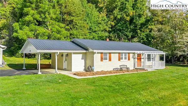 608 Mountain Avenue, West Jefferson, NC 28694