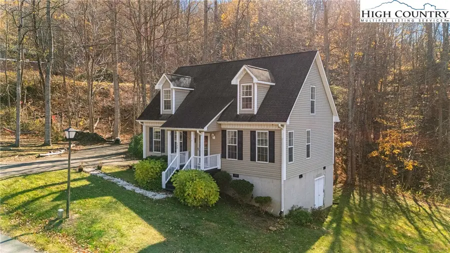 133 Mabel Springs Lane, Zionville, NC 28698 - Image #2