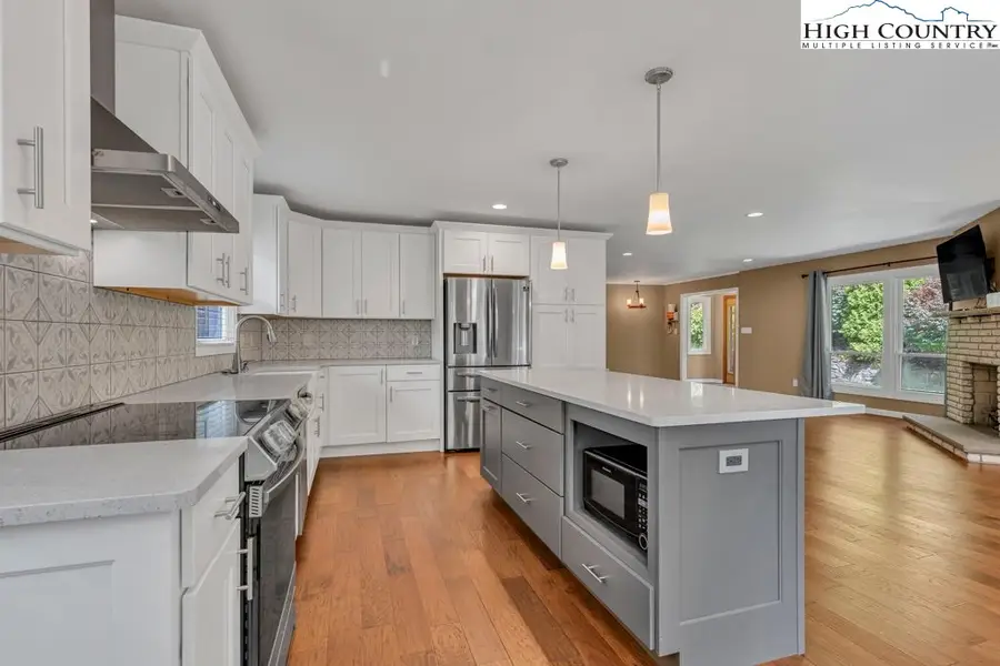 668 Dogwood Road, Boone, NC 28607 - Image #2