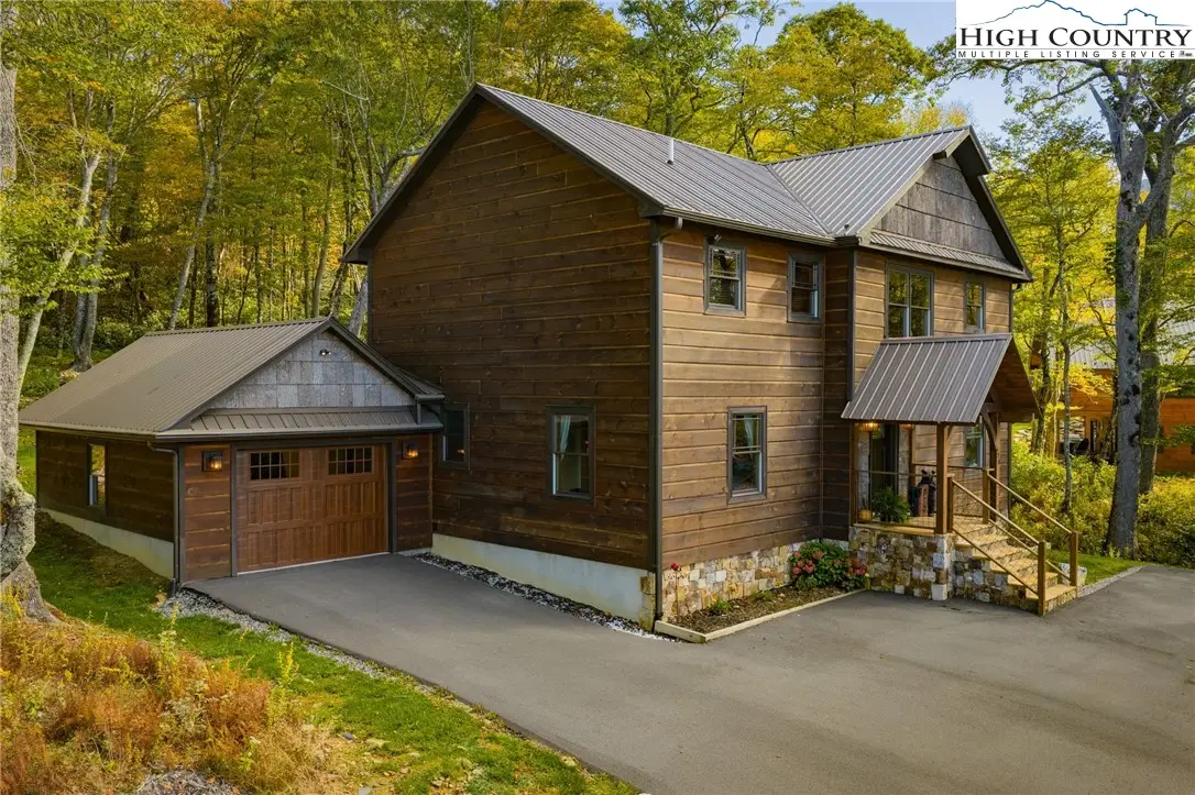 428 Cloud Springs Drive, Sugar Mountain, NC 28604 - Image #1