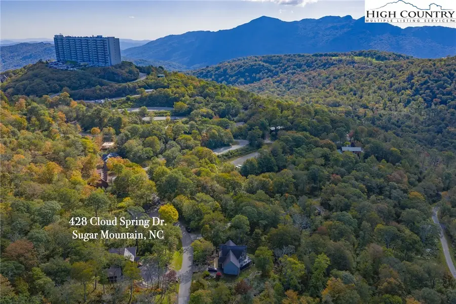 428 Cloud Springs Drive, Sugar Mountain, NC 28604 - Image #3
